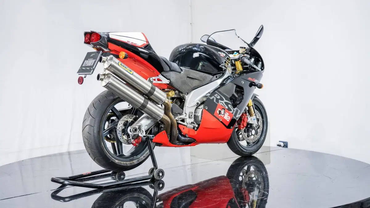 Aprilia RSV MILLE SP (17)