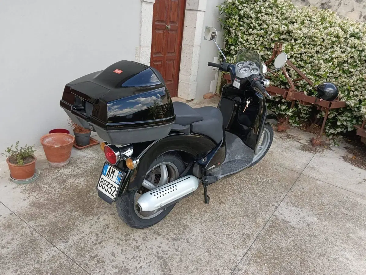 Aprilia Scarabeo 125 (1999 - 06)