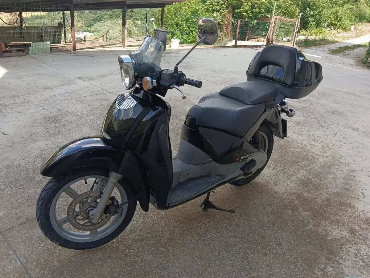 Aprilia Scarabeo 125 (1999 - 06) (3)
