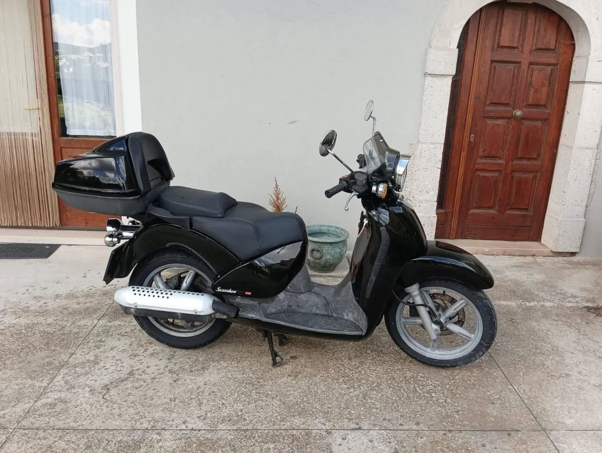Aprilia Scarabeo 125 (1999 - 06) (5)