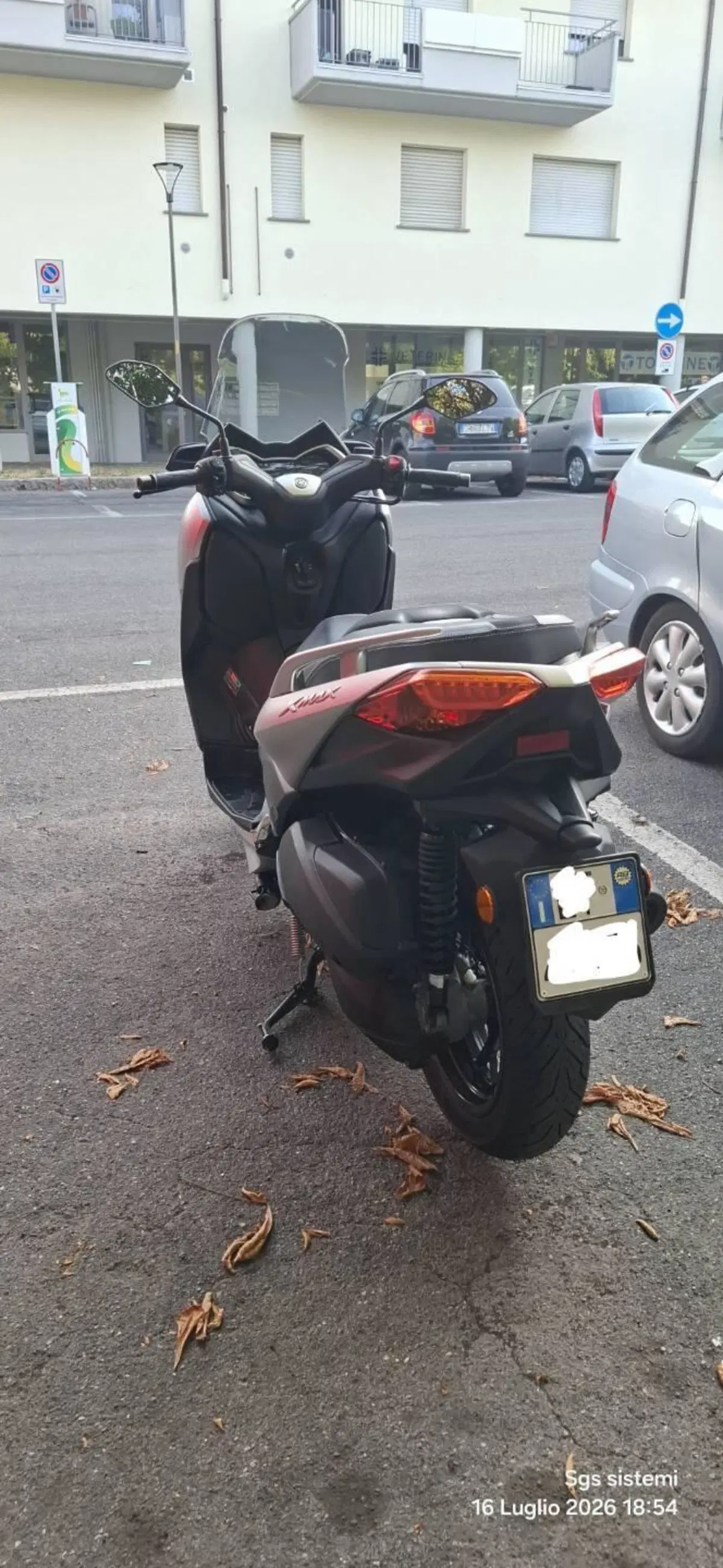 Yamaha X-Max 300 ABS (2017 - 20) (4)
