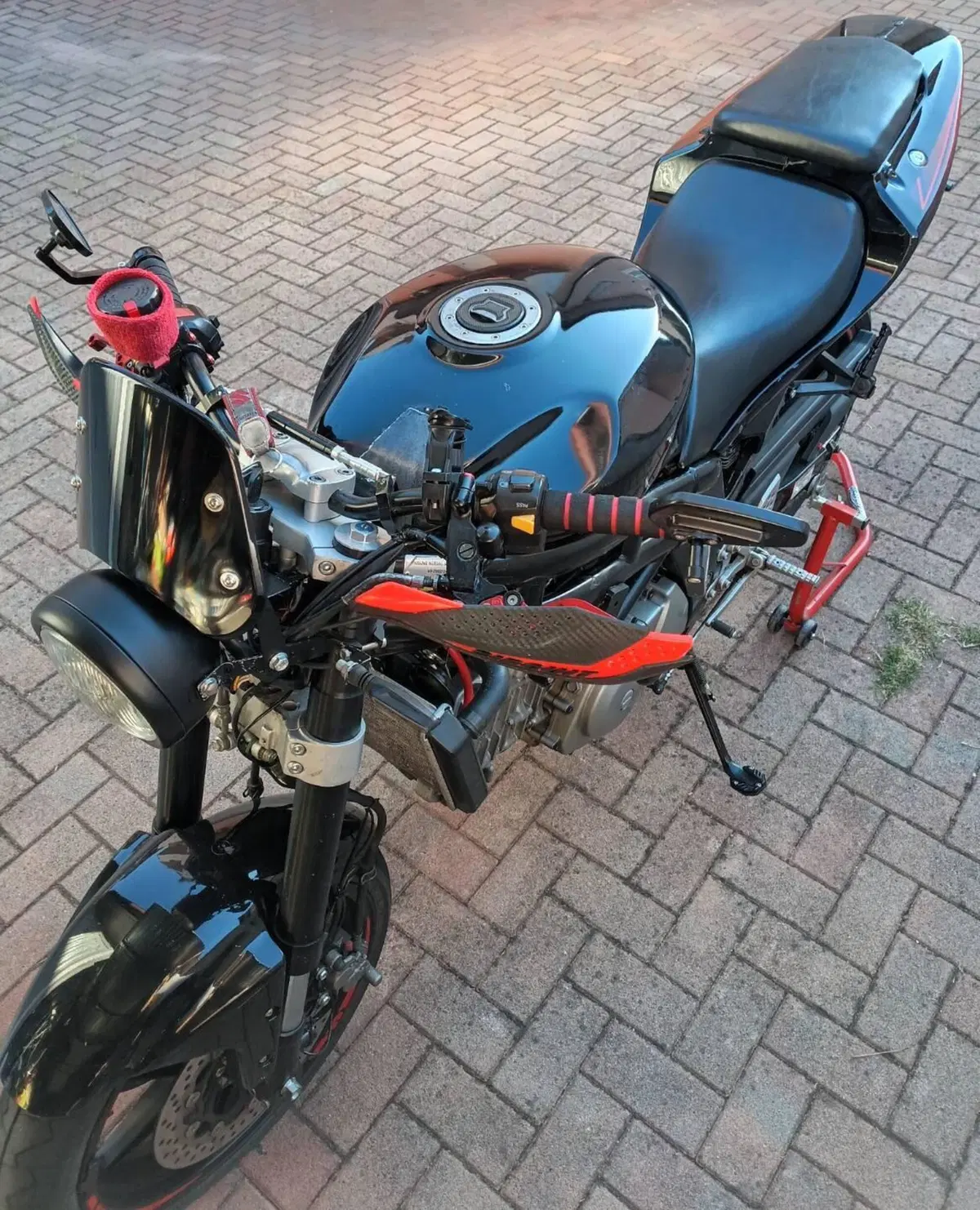 Hyosung Comet GT 650 P (2004 - 16) (4)