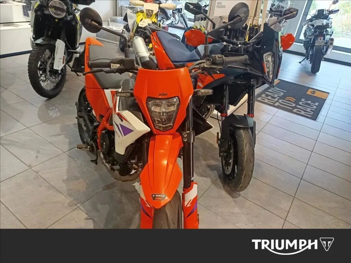 KTM 390 SMC R (2025 - 26) (3)
