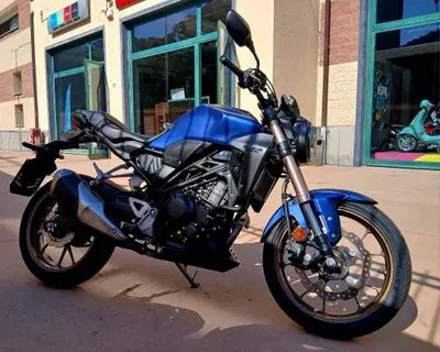 Honda CB 300 R (2022 - 26) usata