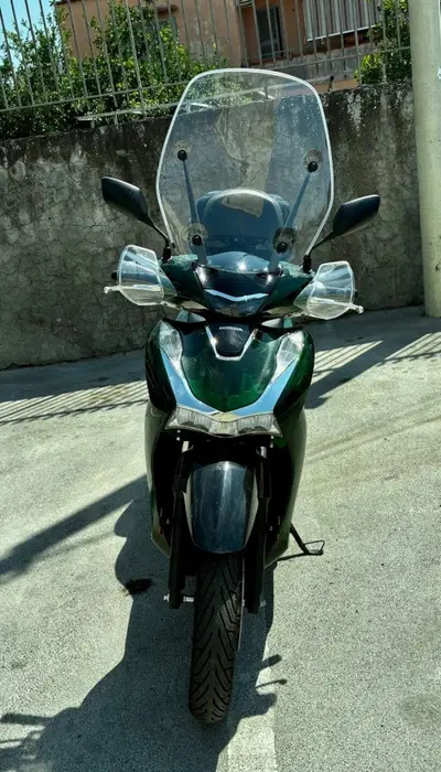 Honda SH 150i Vetro (2024 - 25) usata
