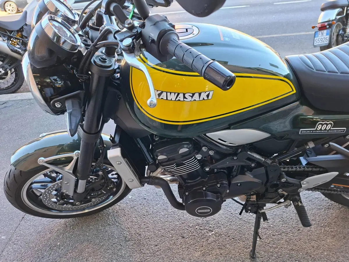 Kawasaki Z 900 RS (2022 - 25) (7)