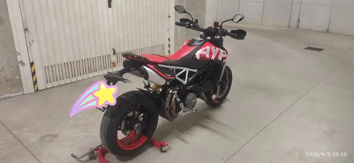 Ducati Hypermotard 950 RVE (2020) (2)