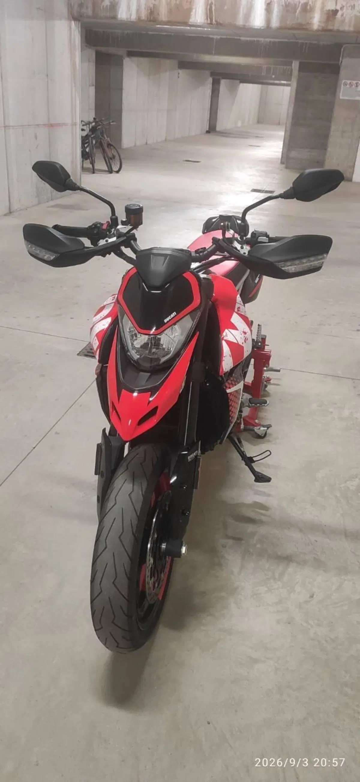 Ducati Hypermotard 950 RVE (2020) (5)