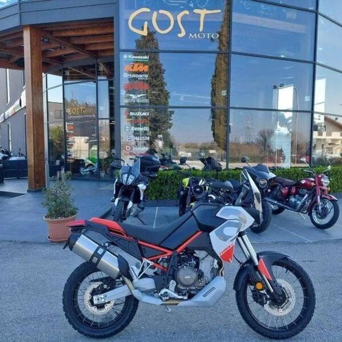 Aprilia Tuareg 660 (2025 - 26) (3)