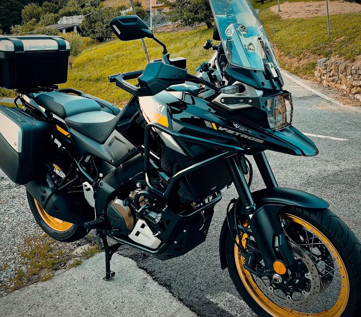 Suzuki V-Strom 1050XT (2020 - 23) (2)