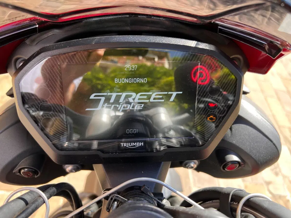 Triumph Street Triple 765 RS (2023 - 26) (7)