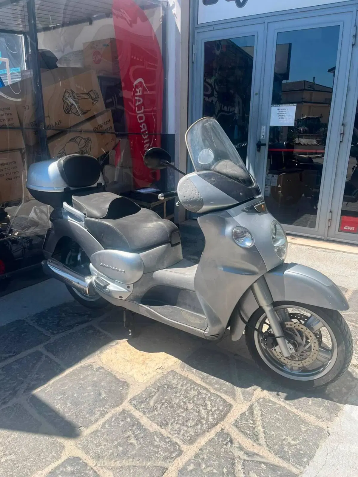 Aprilia Scarabeo 500 (2002 - 06) (2)