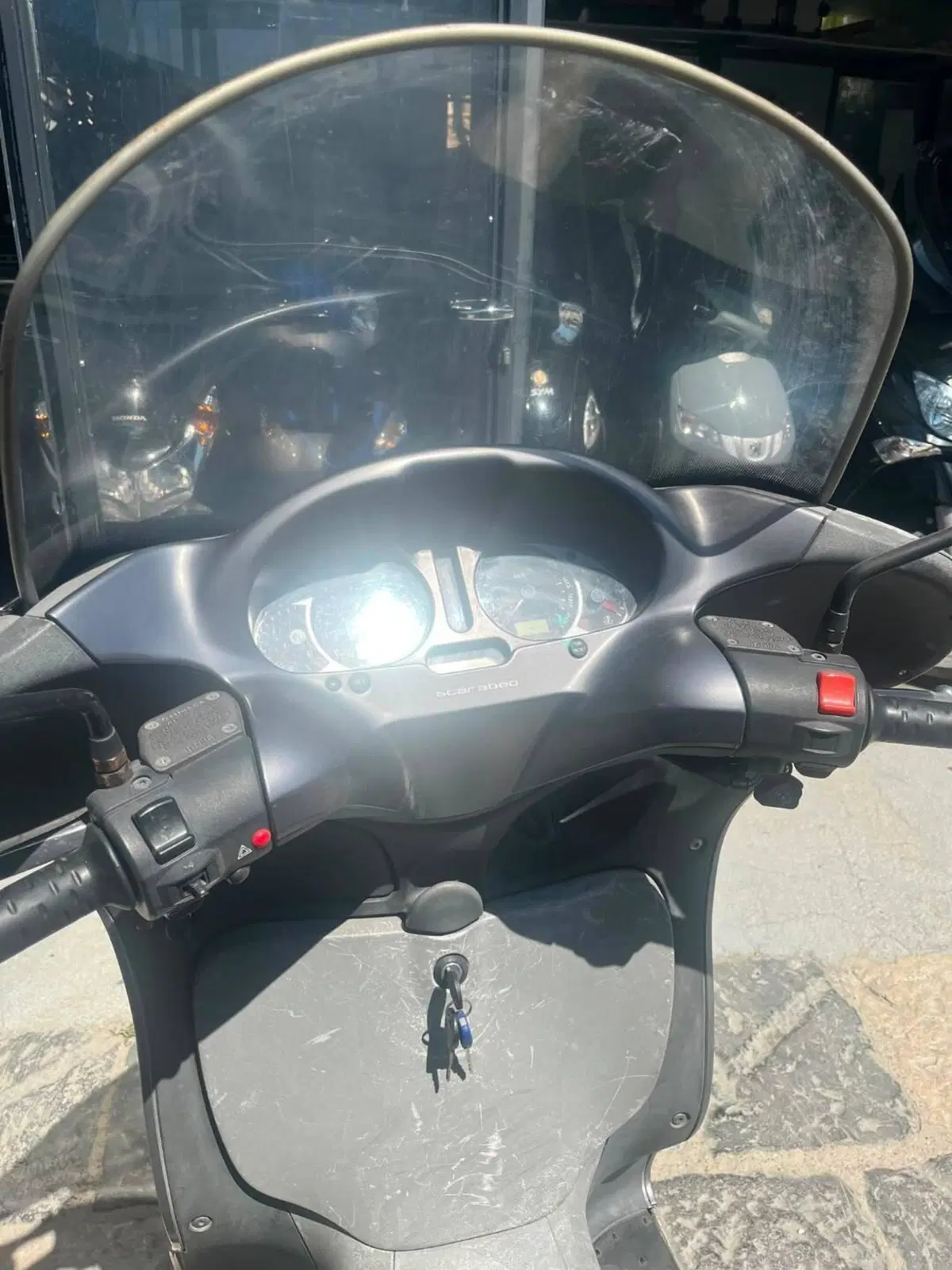 Aprilia Scarabeo 500 (2002 - 06) (11)