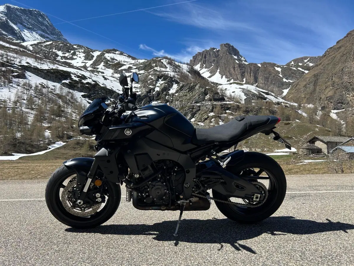 Yamaha MT-10 (2022 - 26) (5)