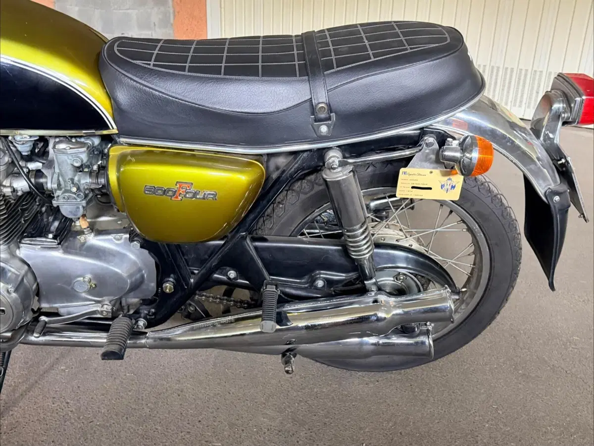 Honda cb 500four (6)