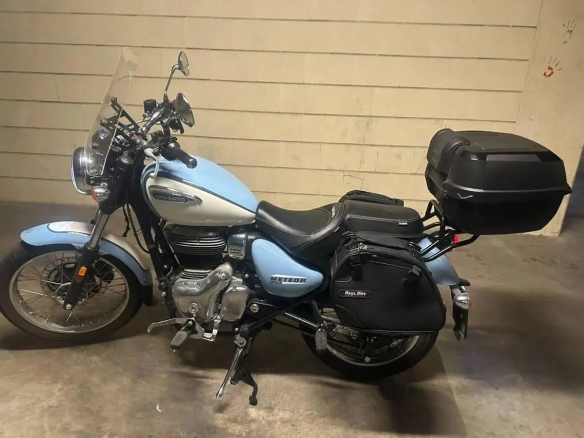 Royal Enfield Meteor 350 (2021 - 26) (4)