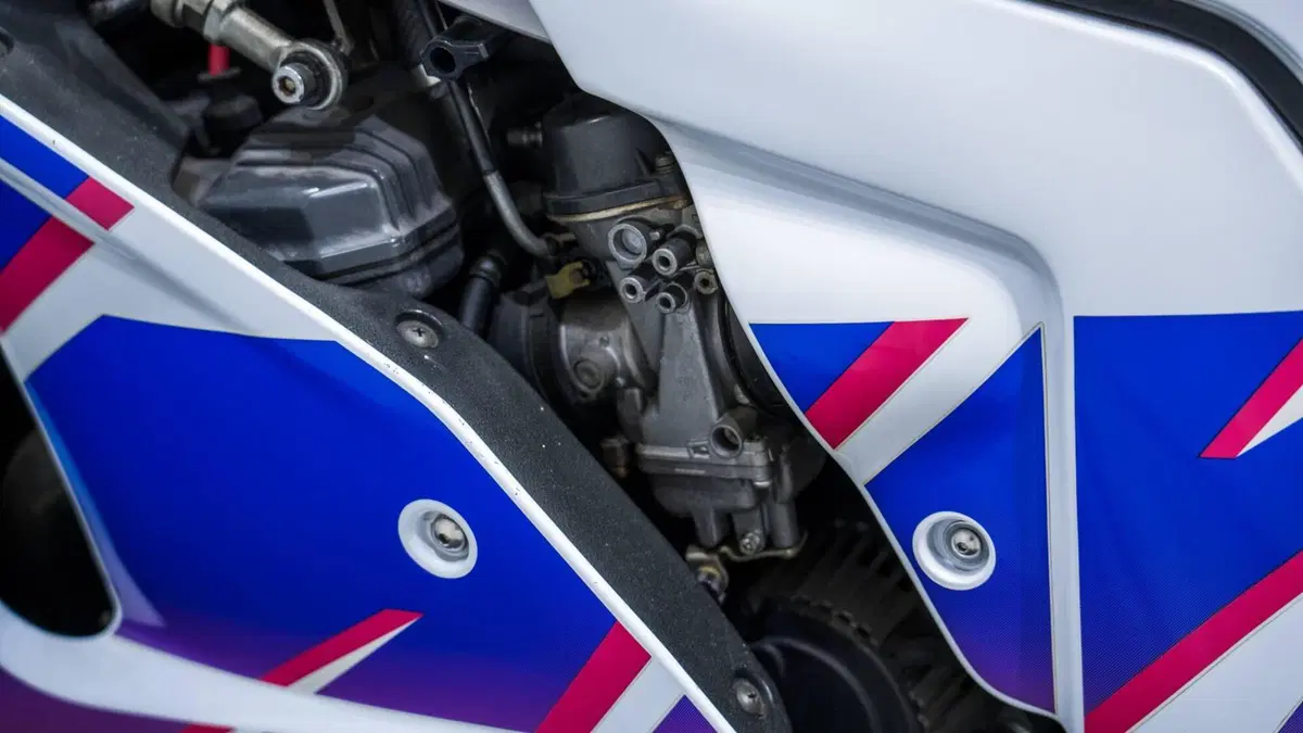 Suzuki GSX R 750 (1992 - 93) (12)