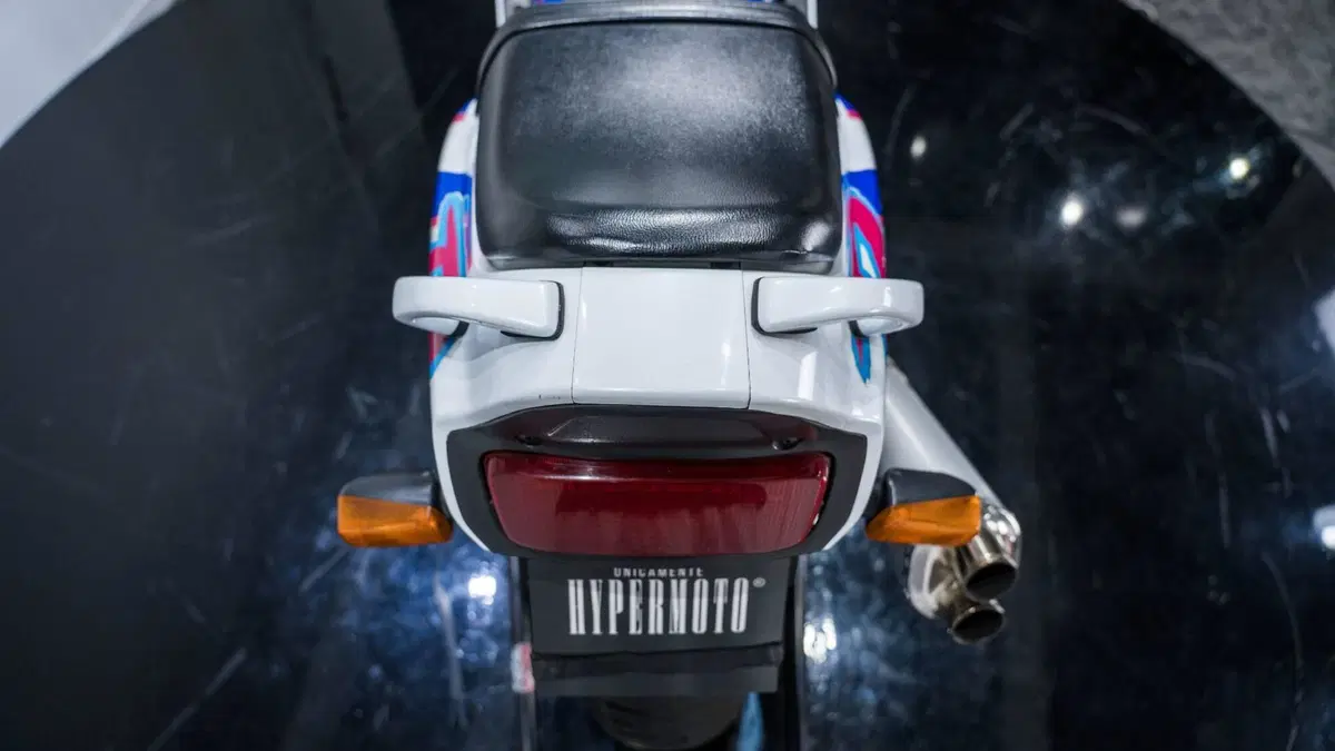 Suzuki GSX R 750 (1992 - 93) (13)