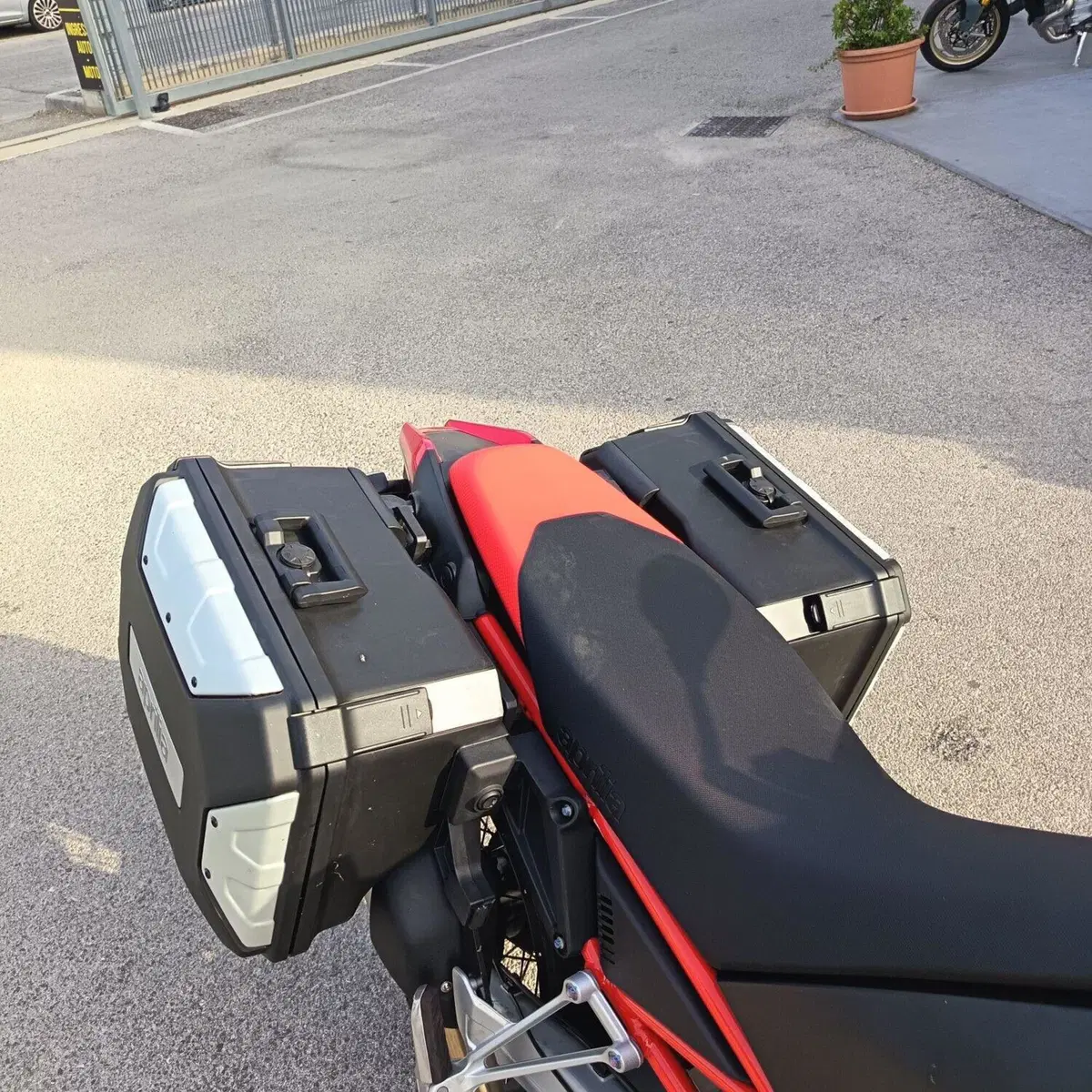 Aprilia Tuareg 660 (2025 - 26) (4)
