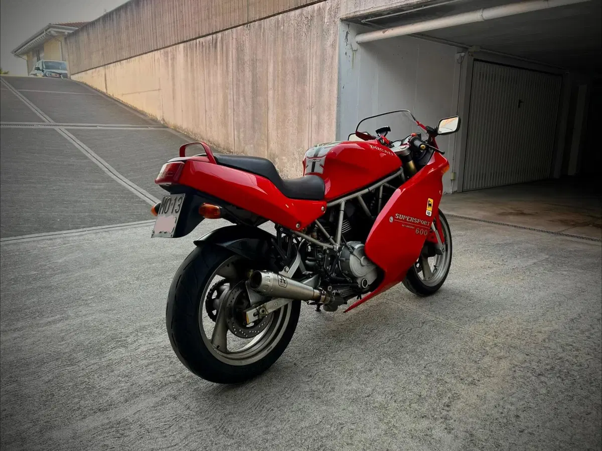 Ducati SS 600 (2)
