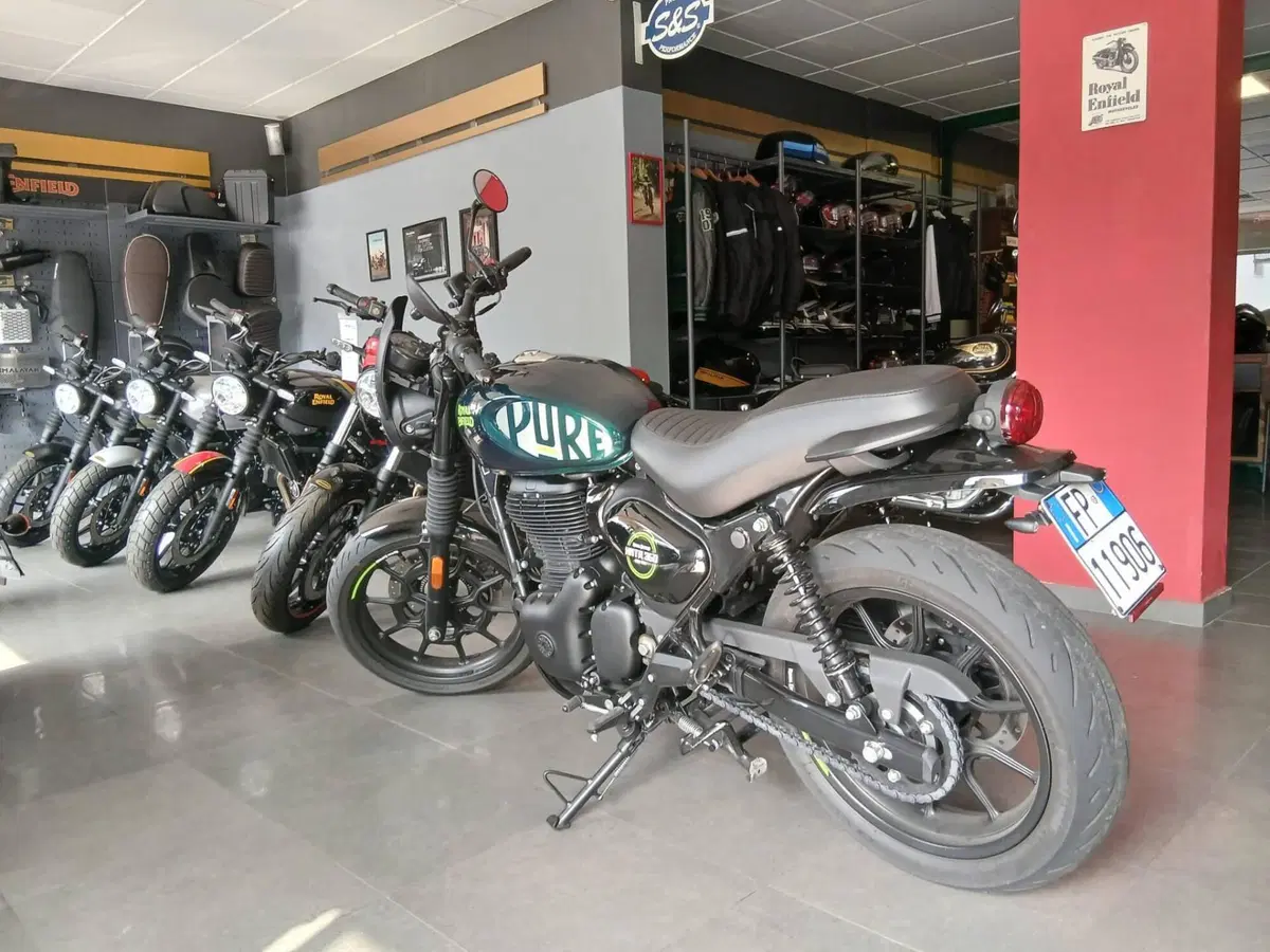 Royal Enfield HNTR 350 (2022 - 26) (3)