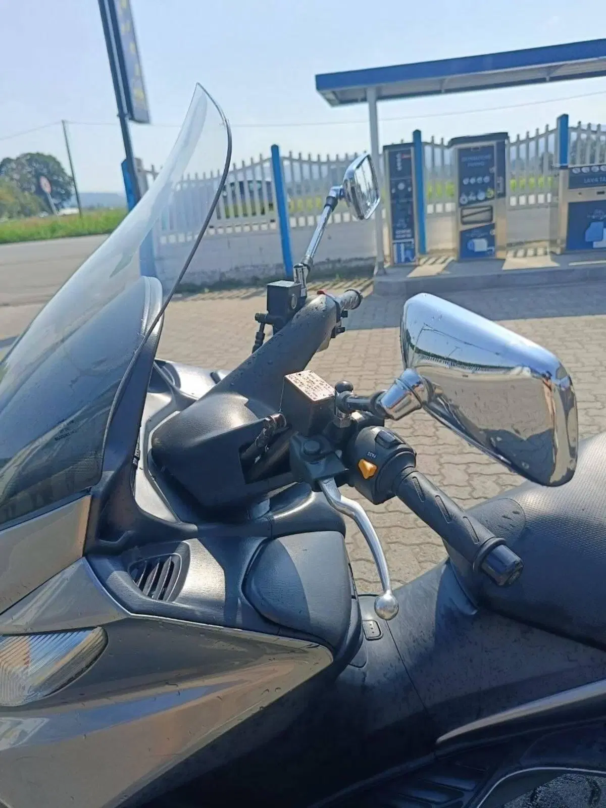 Suzuki Burgman AN 400 (2006 - 07) (4)