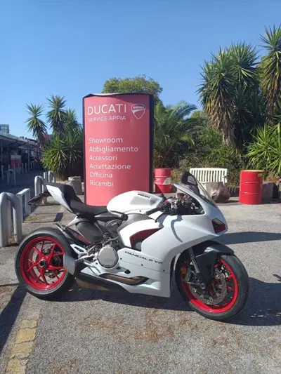 Ducati Panigale V2 (2021 - 24) usata