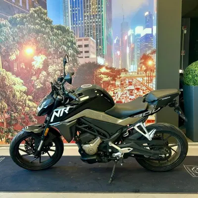 CFMOTO 300NK (2021 - 26) usata