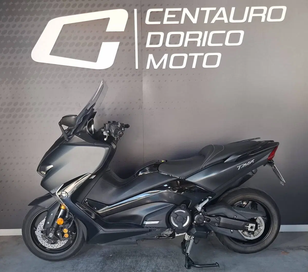 Yamaha T-Max 530 SX (2017 - 19) (2)