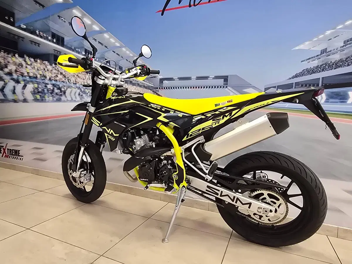Swm SM 125 R (2025 - 26) (5)