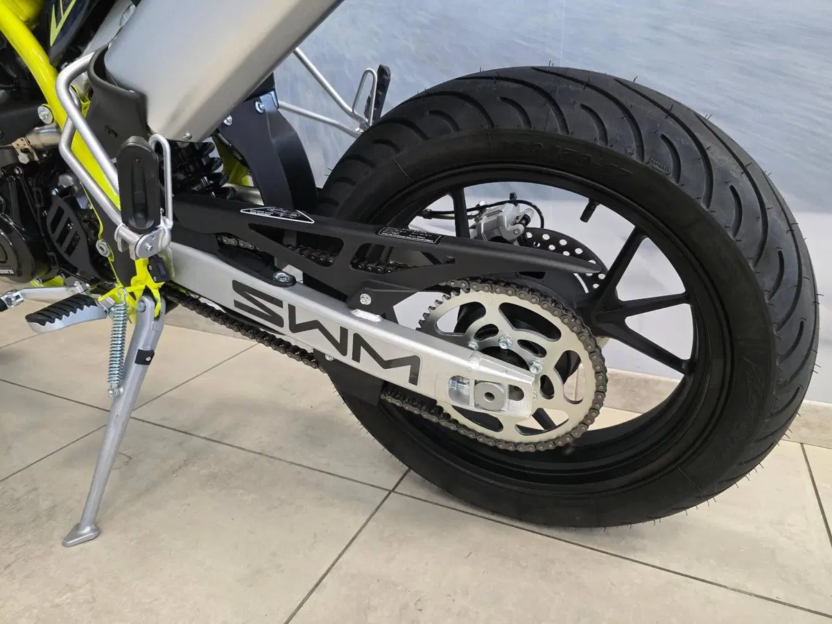 Swm SM 125 R (2025 - 26) (8)