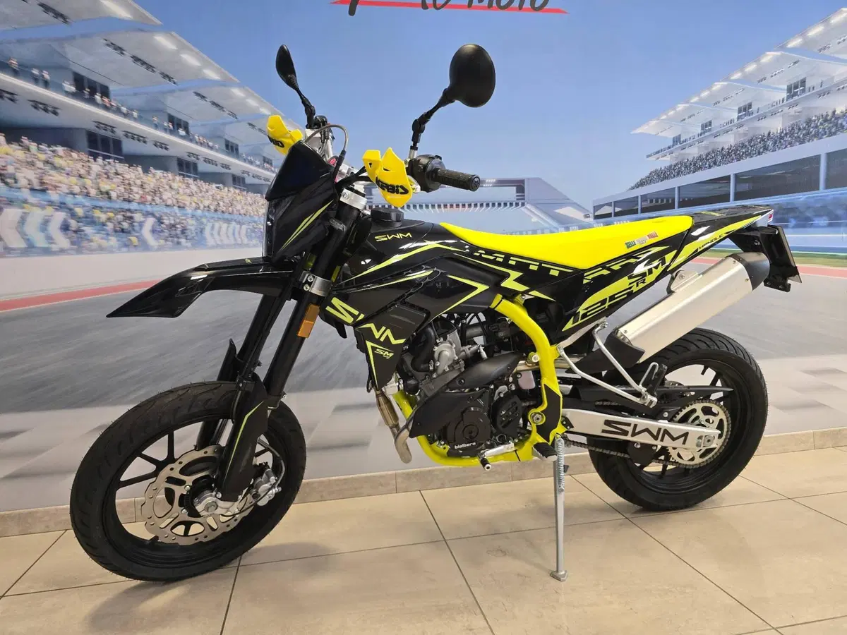 Swm SM 125 R (2025 - 26) (10)