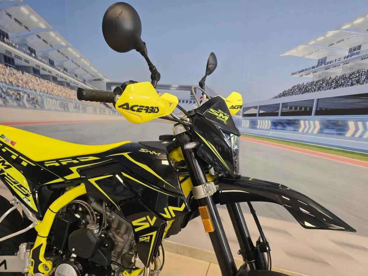 Swm SM 125 R (2025 - 26) (18)