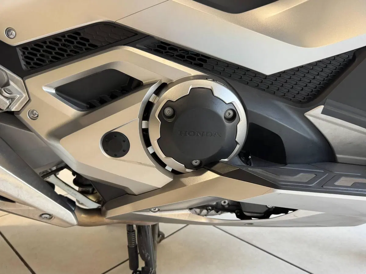 Honda Forza 750 DCT Travel (2021 - 24) (16)