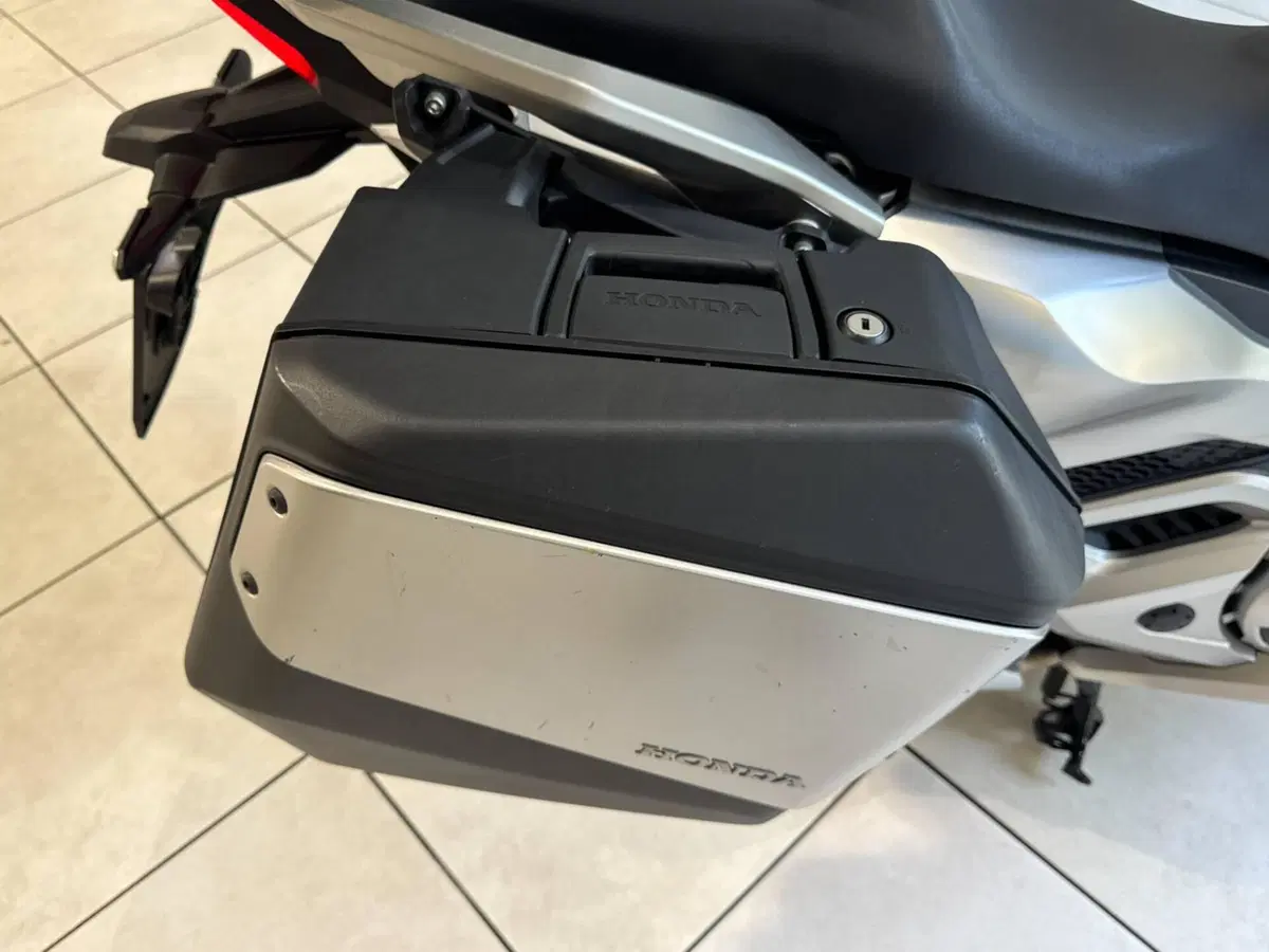 Honda Forza 750 DCT Travel (2021 - 24) (17)