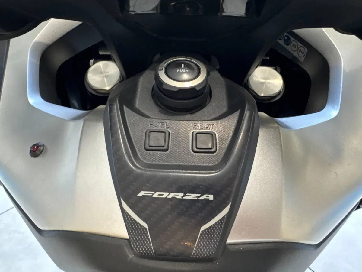 Honda Forza 750 DCT Travel (2021 - 24) (13)