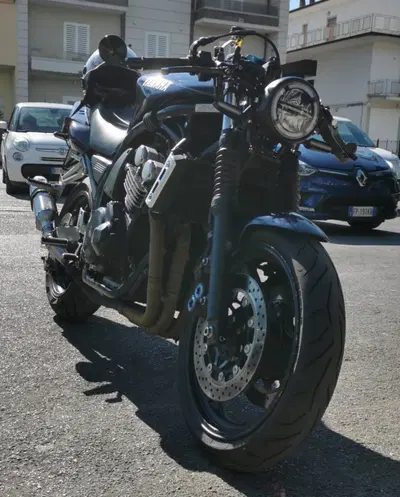 Yamaha FZS 600 Fazer (2002 - 03) usata