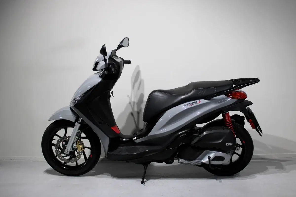 Piaggio Medley 150 S ABS (2021 - 25) (4)