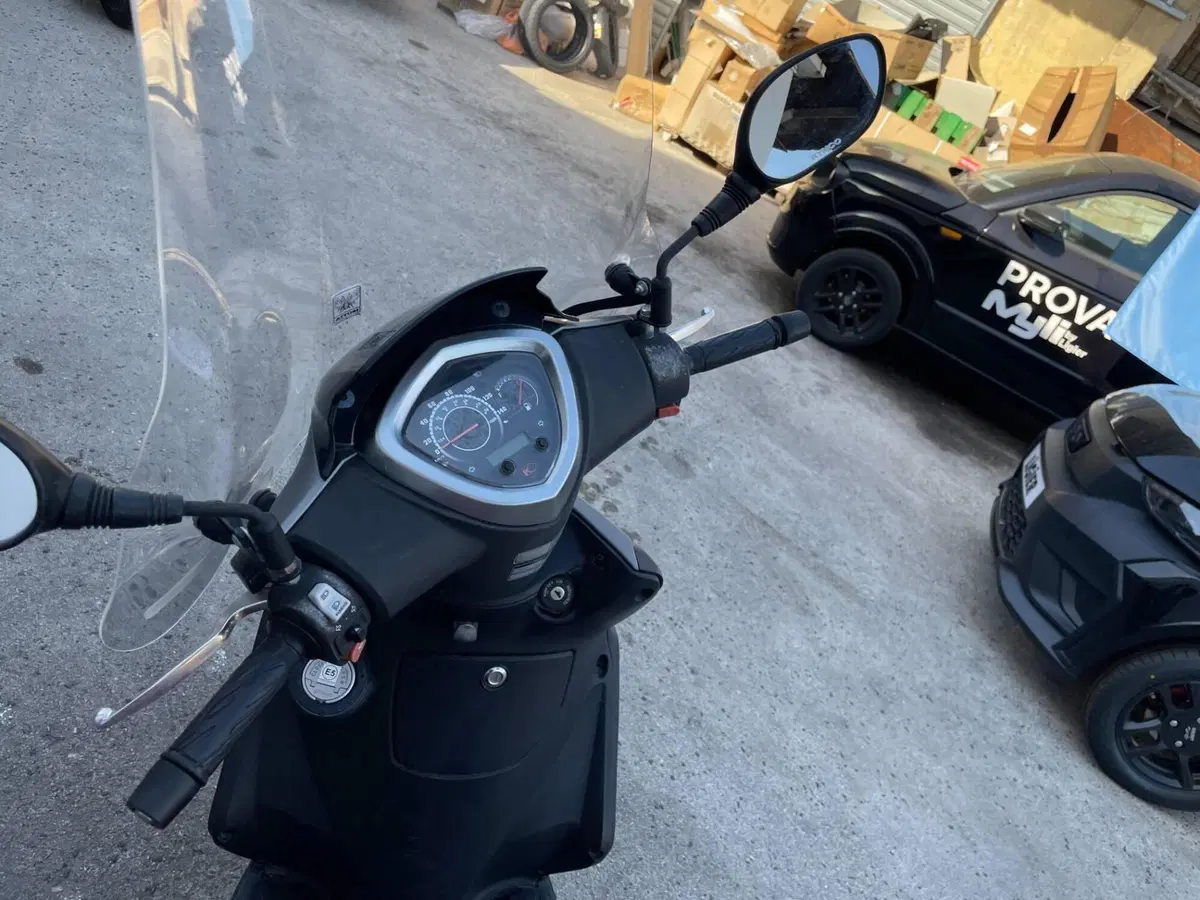 Kymco Agility 200i R16 + (2020) (3)