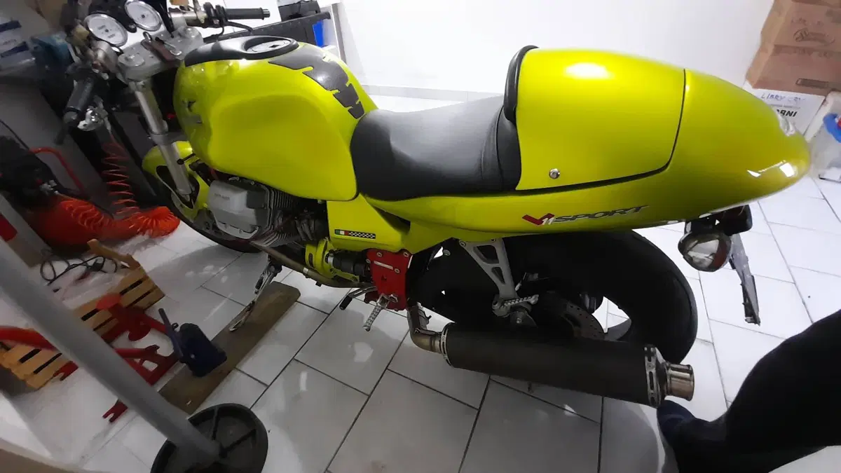 Moto Guzzi V11 Sport (1999 - 02) (5)