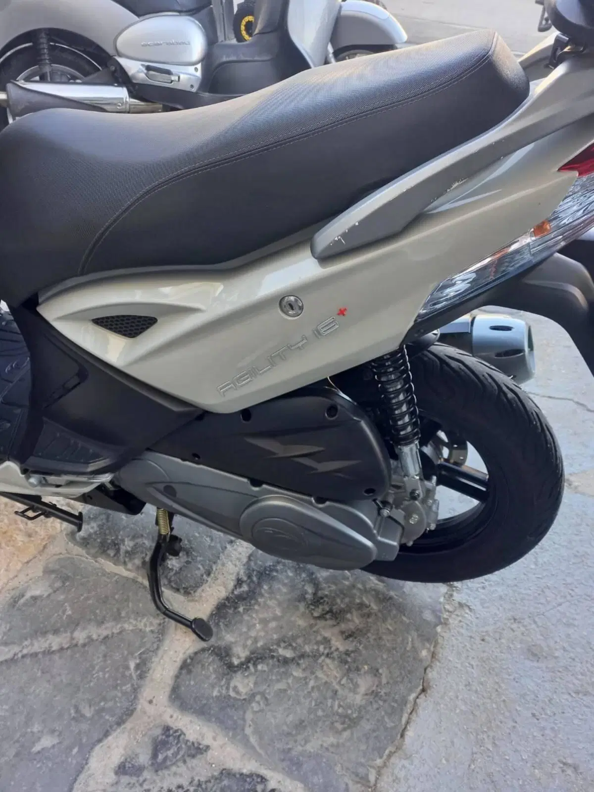 Kymco Agility 125 R16 + (2017 - 20) (12)
