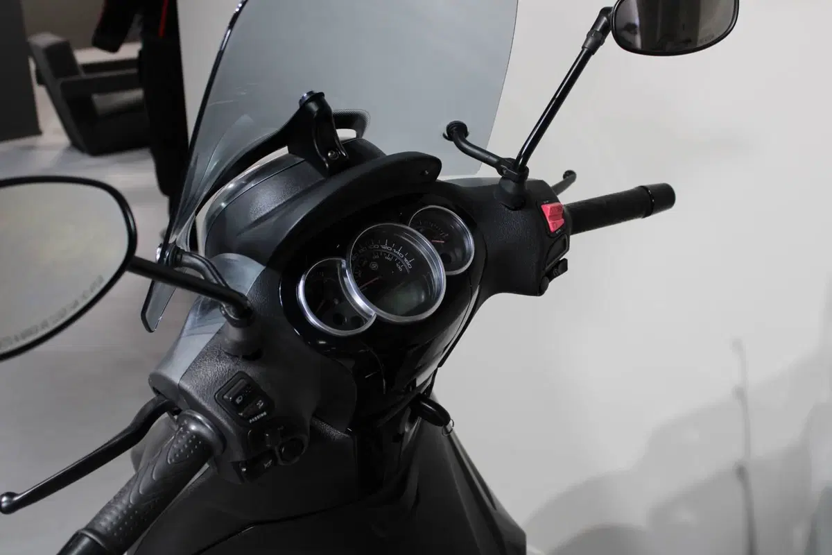 Piaggio Beverly 300 i.e. (2010 - 16) (5)