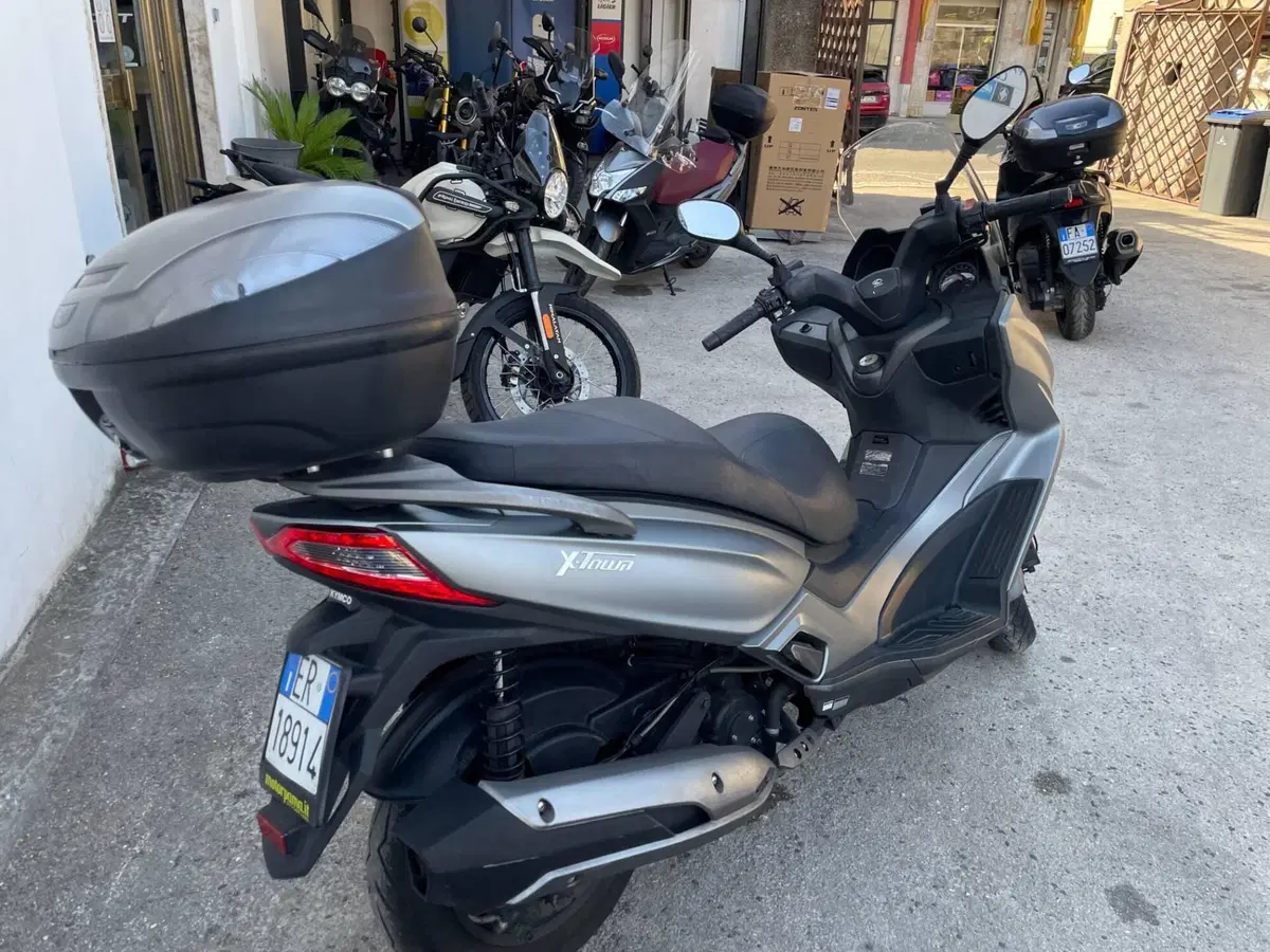 Kymco X-Town 300i ABS (2016 - 20) (5)