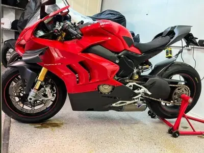 Ducati Panigale V4 S 1100 (2018 - 19) usata