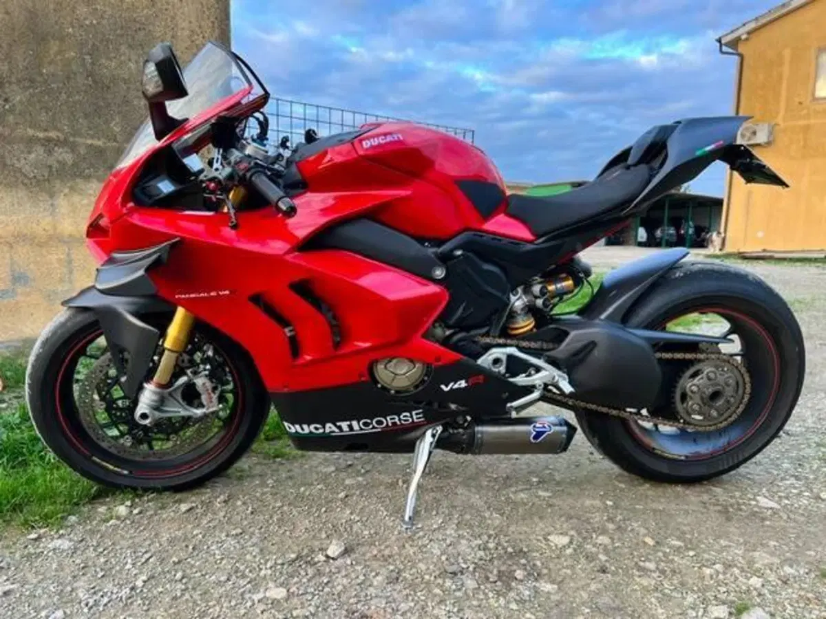 Ducati Panigale V4 S 1100 (2018 - 19) (3)