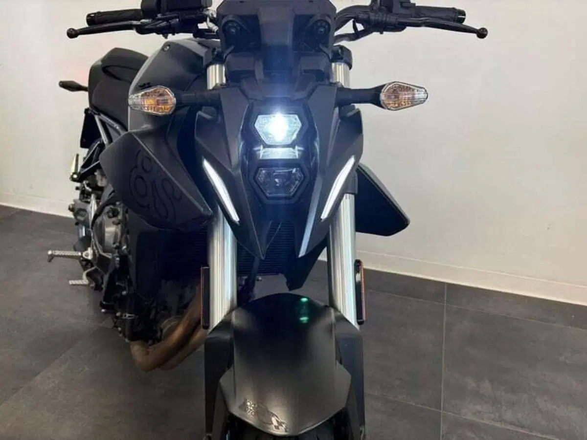 Suzuki GSX-8S (2023 - 24) (3)