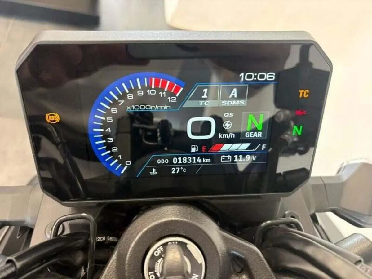 Suzuki GSX-8S (2023 - 24) (4)