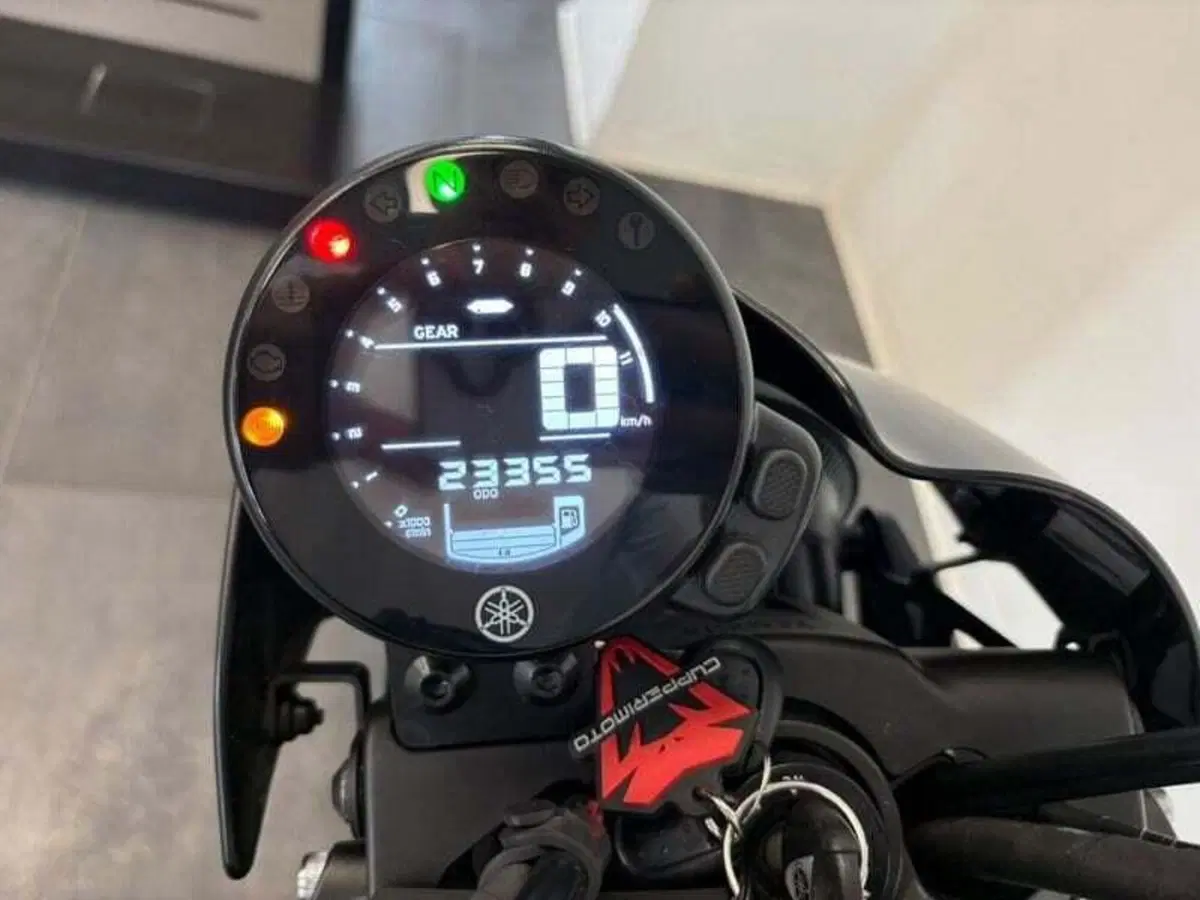 Yamaha XSR 700 (2022 - 26) (4)