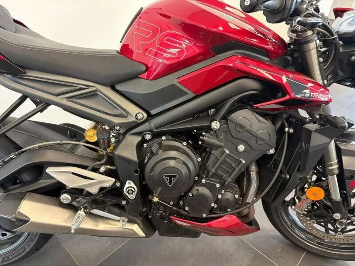 Triumph Street Triple 765 RS (2023 - 26) (6)