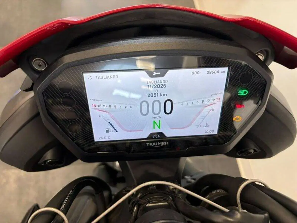 Triumph Street Triple 765 RS (2023 - 26) (4)